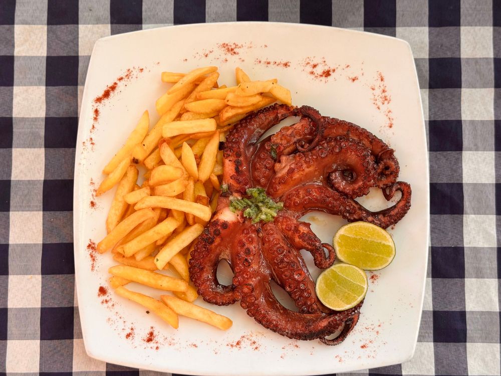 LA RED DE CEVICHES, C.A.